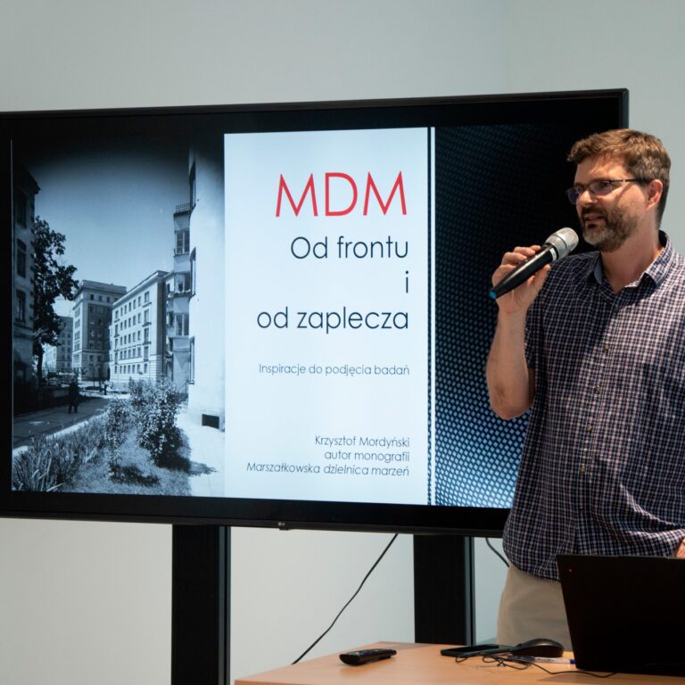 Wykład "MDM od frontu i zaplecza. Czego moglibyśmy się nauczyć od projektantów  Marszałkowskiej Dzielnicy Mieszkaniowej" w Bibliotece na Koszykowej
