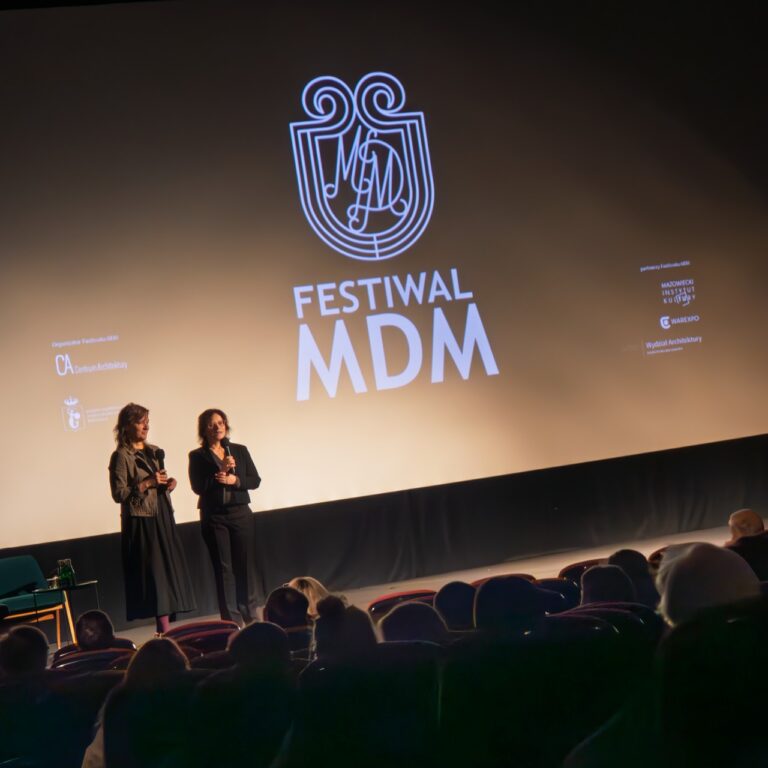 Agnieszka Rasmus i Anna Wrońska w kinie LUNA zapowiadają "Śmiesznie, strasznie, prawdziwie. Filmowe rarytasy z MDM"