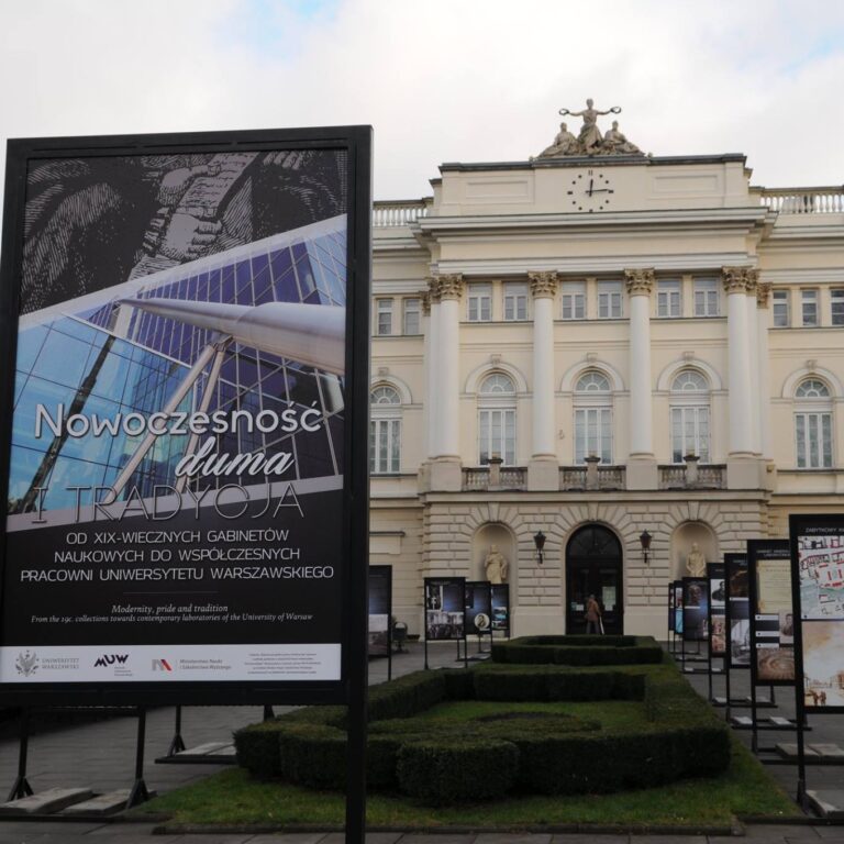 Tworzyliśmy wystawy czasowe i plenerowe.